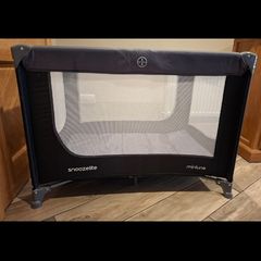 Travel cot