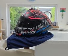 shark skwal cup helmet medium