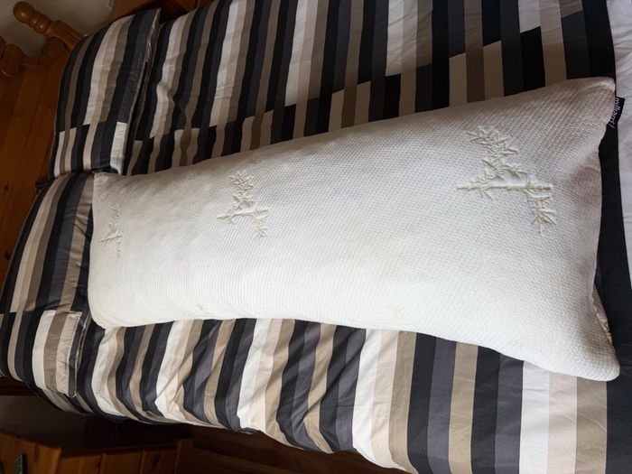 Bolster Memory Foam Pillow