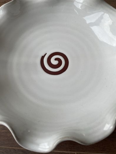 Stephen Pearse pottery Curly Salad dish