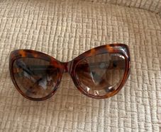 Tom ford sun glasses with box