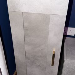 2 cupboard Units