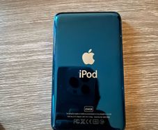 Apple iPod Classic 5th Gen