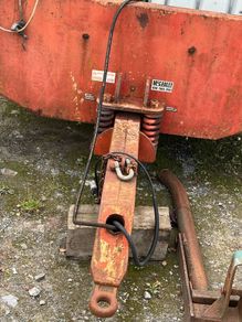 Low loader