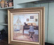 large picture piano girl