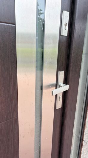 Entrance door