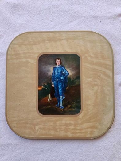 Vintage place mats with victorian images