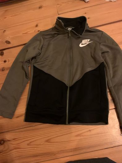 nike boys top