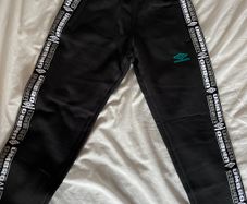 Umbro tracksuit bottoms S
