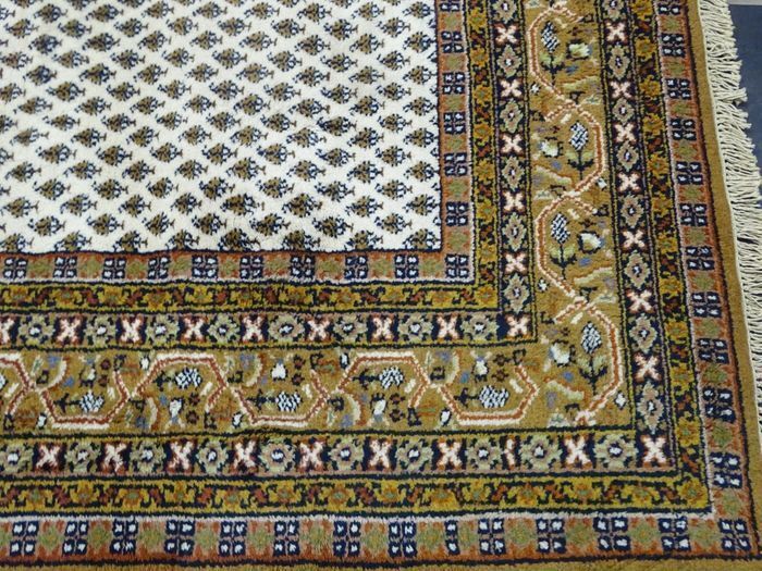 Persian Sarok Mir Rug 2.9 x 2.05m (SKM)