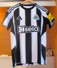 Newcastle home jersey season 25/26