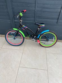 Girls bike