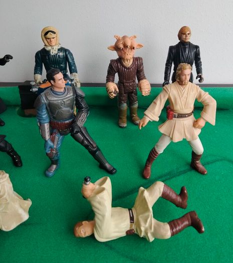 Star Wars figures