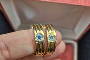 Vintage Earrings with small Flowers