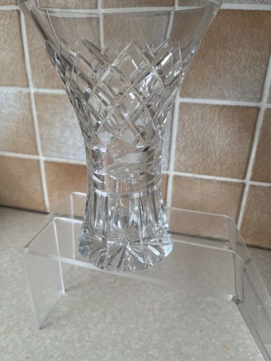 Dublin Crystal 7.25" Flower Vase as New