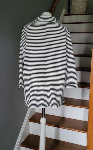 George white & navy blazer, Size 16
