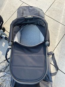 Uppababy V2 Carry Cot - Jake