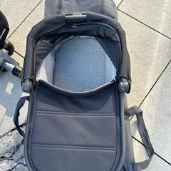 Uppababy V2 Carry Cot - Jake