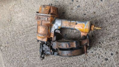 coil nail gun