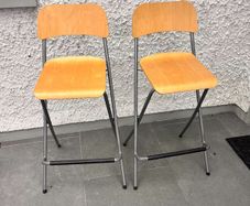 bar stools/ high stools
