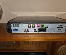 Sky+ Hd Box 2tb Wifi