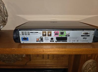 Sky+ Hd Box 2tb Wifi