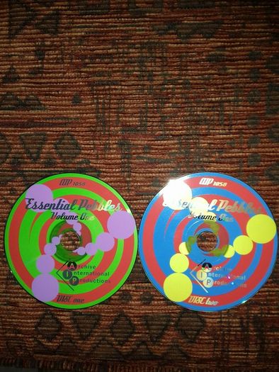 The essential pebbles collection (2CD)