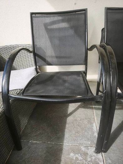 garden chairs and table