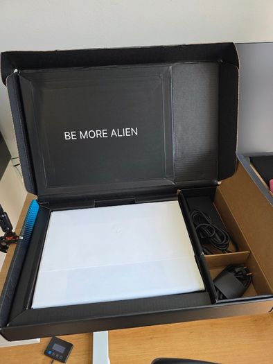 Alienware 16x Aurora | Ultra 9 275hx | Rtx 5060 8gb | 16gb Ddr5 | 1tb Ssd | 16" 240hz Ips