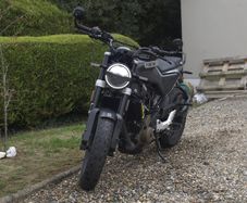 2021 Husqvarna Svartpilen 401