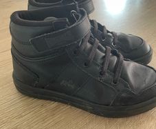 Lionsdale black school high tops size 12
