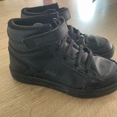Lionsdale black school high tops size 12