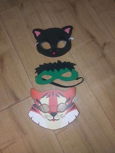 Only 2 Euro Each Picture!! - Halloween Items