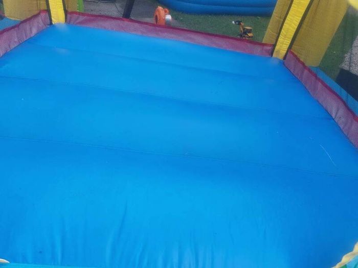 Kids bouncy castle