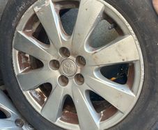 5 Alloys and tyres for avensis 2007-09
