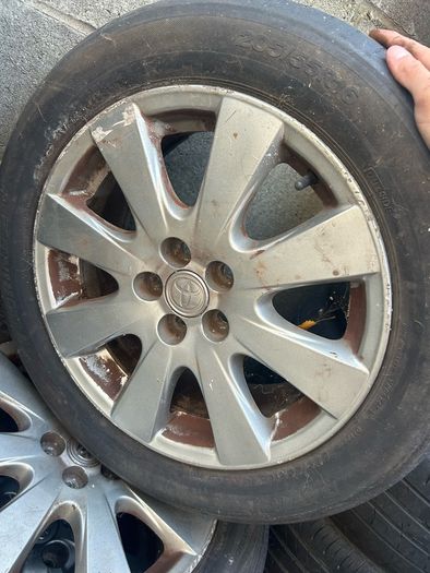 5 Alloys and tyres for avensis 2007-09