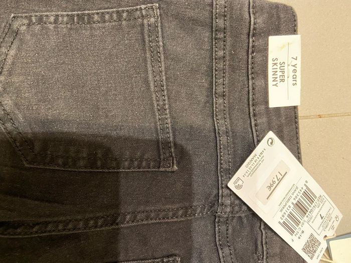 girls jeans 7 y BNWT Mango