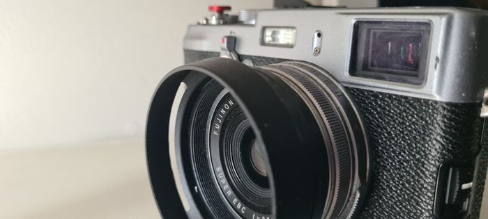 x100s  Fujifilm Digital Camera with 2.8-Inch LCD (Silver & Black)