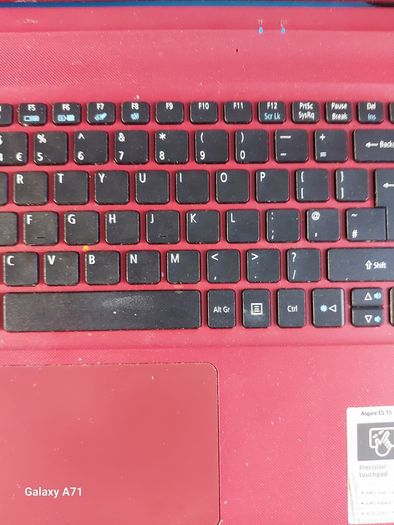 Acer Aspire Es1-523, Red, Amd E1-7010 Apu With Amd Radeon R Graphics, 1.5ghz, 4gb Ram, 500 G B Hdd, Windows 10