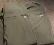 4th arq sage green leggings