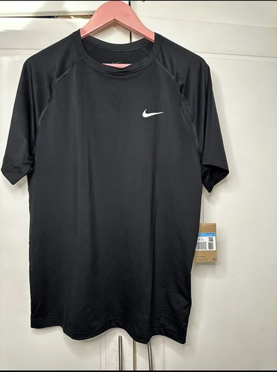 Nike dri-fit top