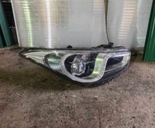 Hyundai i40 drivers headlight