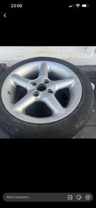 Looking Alloy wheel