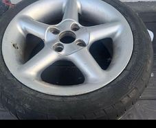 Looking Alloy wheel
