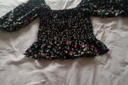 Wednesdays Girl ladies crop top black and floral size medium