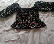 Wednesdays Girl ladies crop top black and floral size medium