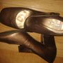Clarks Mary Janes Size 6 Image 2