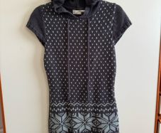 Knitted sleeveless hoodie,size S