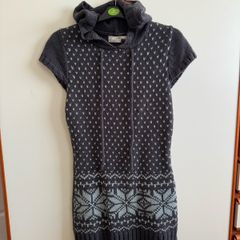 Knitted sleeveless hoodie,size S