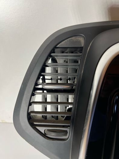 2018 Renault Captur (2R) 259157606R NAVIGATOR DISPLAY With Trim And Climate. A1l1b49s
